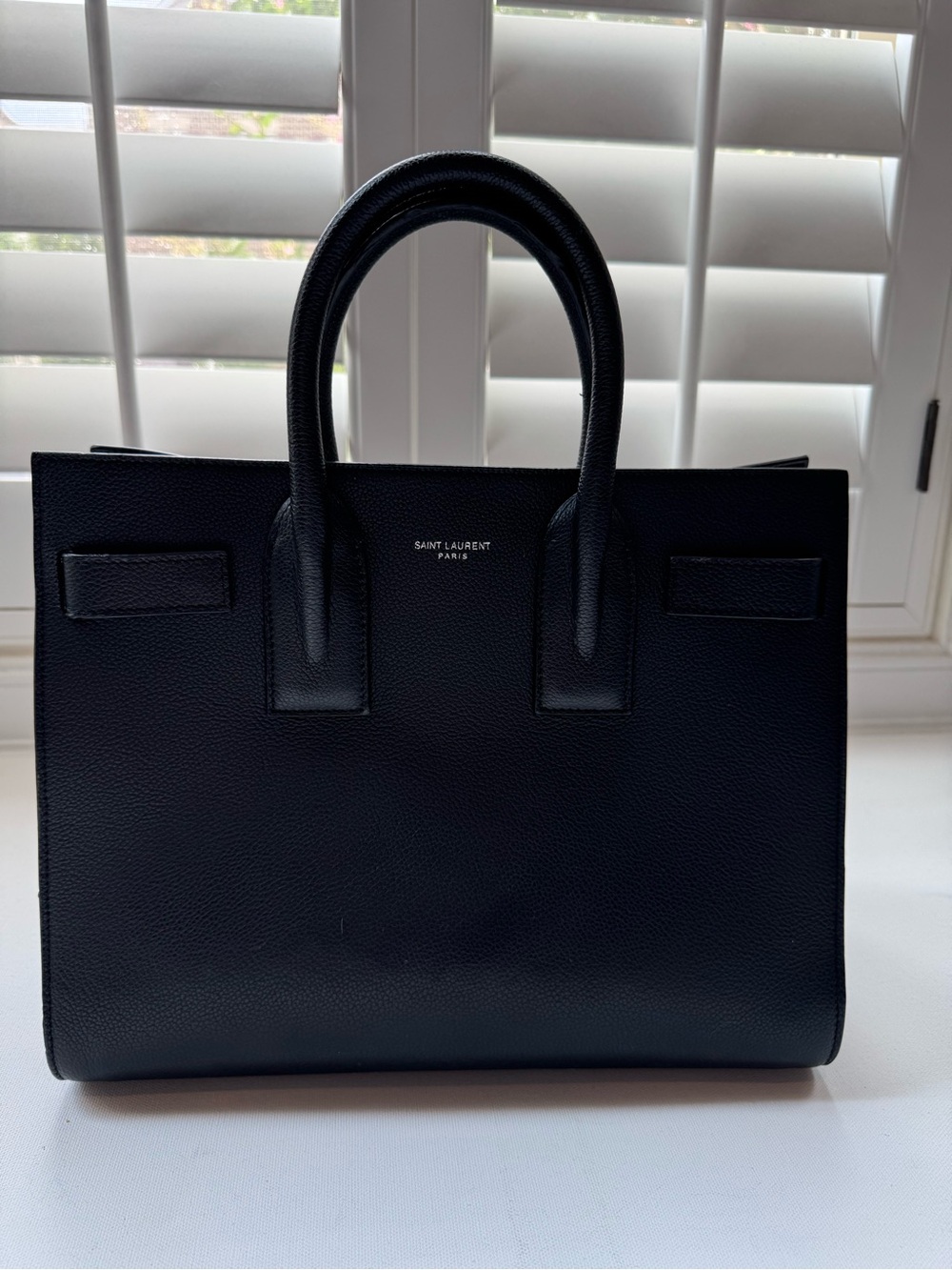 LUXE Sac de Jour black grained leather tote silver hardware medium size